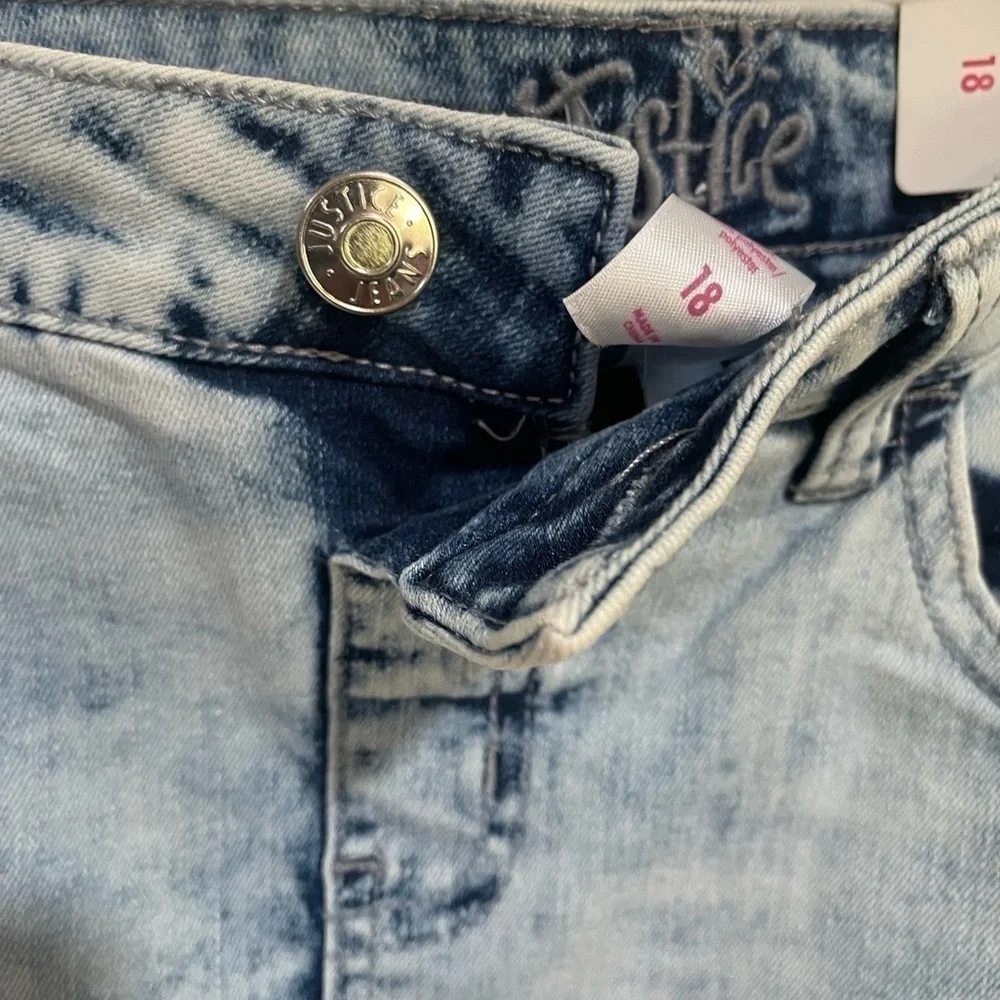JUSTICE girls Light wash denim skort size 18